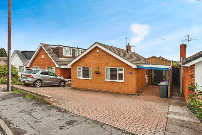 4 Bedroom Bungalow For Sale In Blakeney Road, Radcliffe-on-Trent, Nottingham, Nottinghamshire, NG12