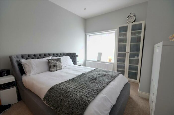 1 Bedroom Apartment To Rent In Horley, Surrey, RH6