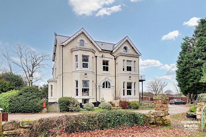 2 Bedroom Flat For Sale In Broom Leasoe House, Brookhay Lane, Lichfield, WS13