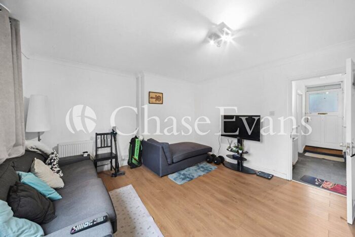 3 Bedroom Flat For Sale In Seyssel Street, Isle Of Dogs, London, E14