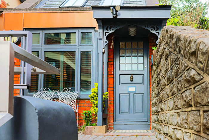 1 Bedroom Mews To Rent In The Esplanade, Penarth, CF64