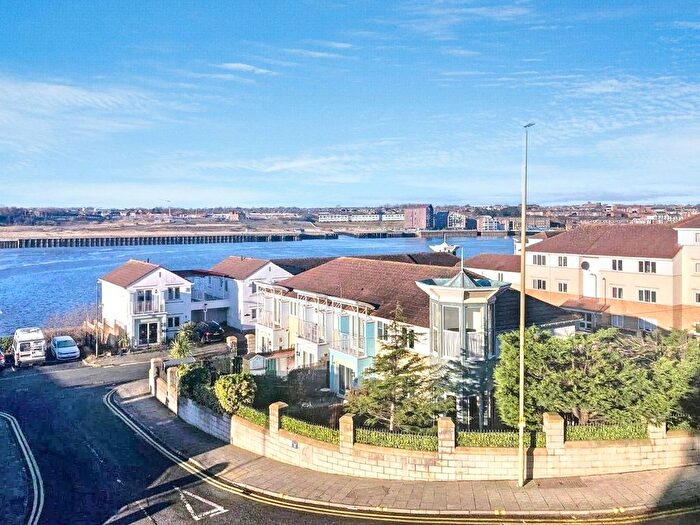 3 Bedroom Flat To Rent In Ferry Approach, South Shields, NE33