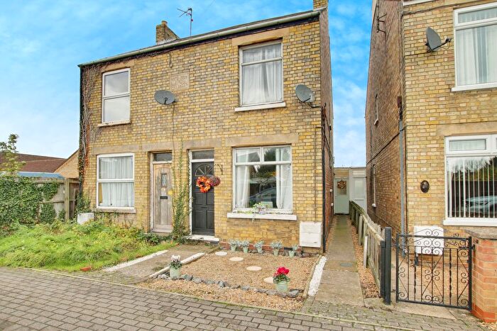 3 Bedroom Semi Detached House For Sale In Belmont Road, March, PE15