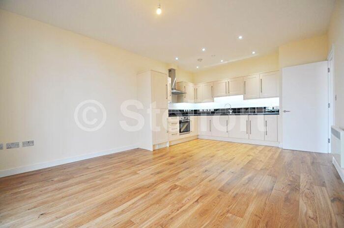 2 Bedroom Flat To Rent In Sussex Way, London, N7