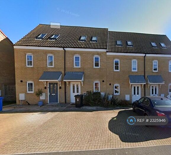 3 Bedroom Terraced House To Rent In Lupton Close, Lowestoft, NR32