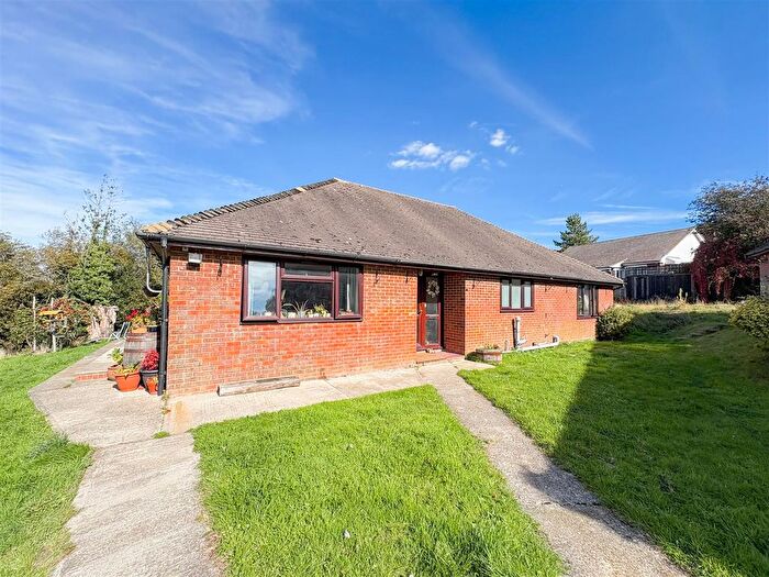 3 Bedroom Semi-Detached Bungalow For Sale In Rock Lane, Hastings, TN35