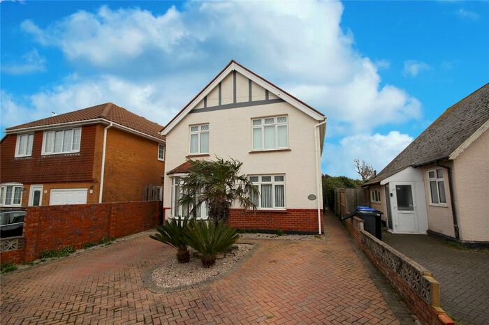 4 Bedroom Detached House To Rent In Kings Road, Lancing, West Sussex, BN15