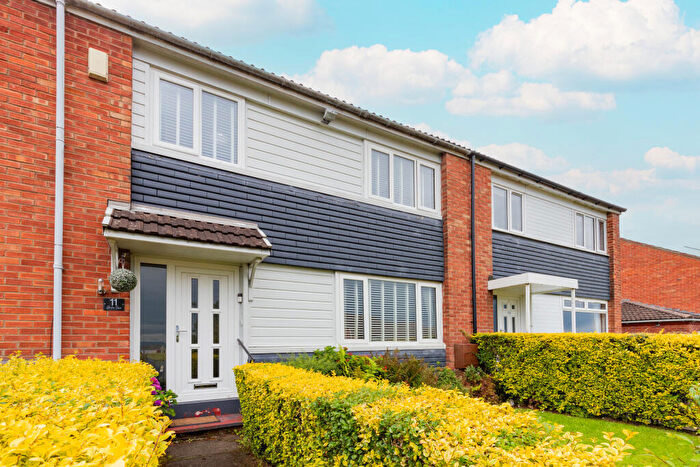 3 Bedroom Terraced House For Sale In Glenclora Drive, Paisley, Renfrewshire, PA2