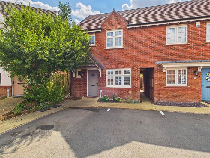 3 Bedroom End Of Terrace House For Sale In Thorpe Road Earls Barton, Earls Barton, Northampton, Northamptonshire, NN6