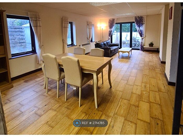 2 Bedroom Bungalow To Rent In Detached, Upper Heyford, OX25