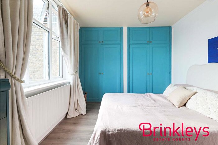 1 Bedroom Flat To Rent In Vineyard Hill Road, London, SW19