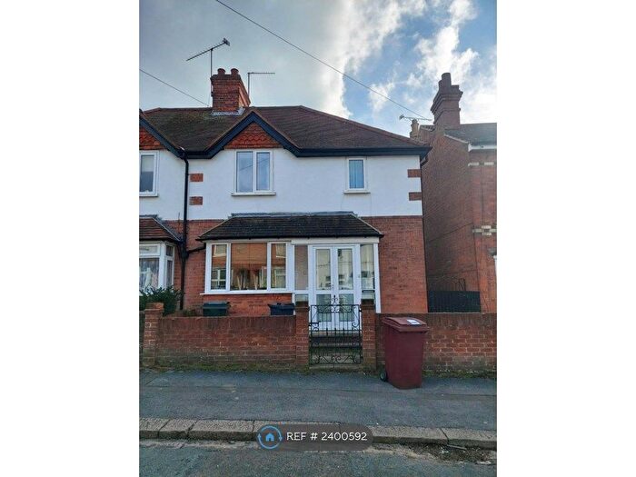 3 Bedroom Semi-Detached House To Rent In Adelaide Road, Earley, Reading, RG6