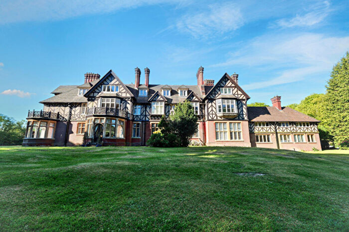 Flat For Sale In Castle Malwood Lodge, Minstead, Lyndhurst, SO43