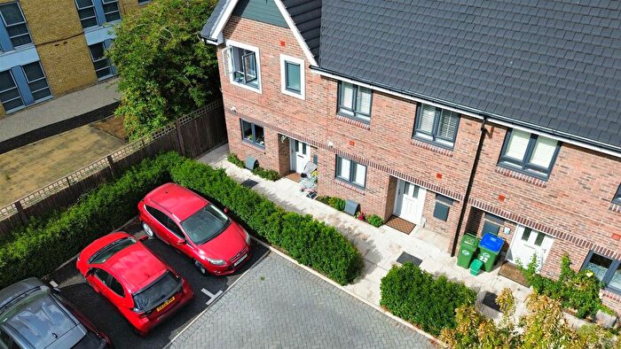 4 Bedroom Terraced House For Sale In Richardson Close, Aylesbury, Buckinghamshire, HP19