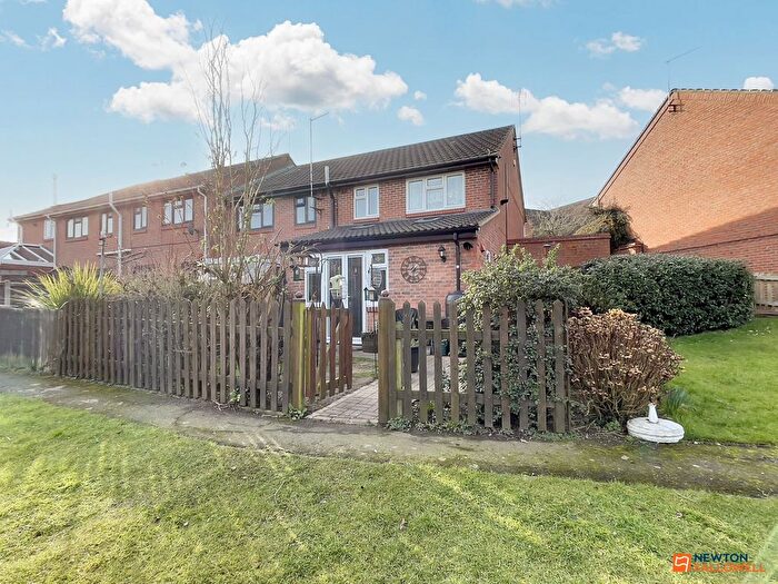 2 Bedroom Town House For Sale In New Close, Swannington, LE67