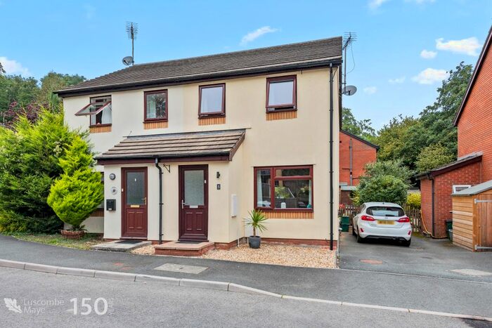 3 Bedroom Semi-Detached House For Sale In Lime Grove, Kingsbridge, TQ7