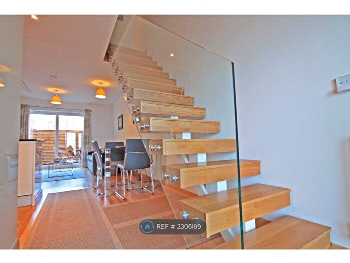 2 Bedroom Semi-Detached House To Rent In Flamsteed Close, Cambridge, CB1