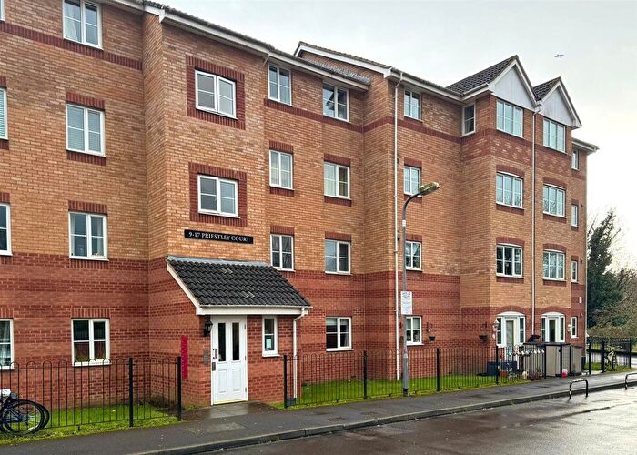 2 Bedroom Flat To Rent In Priestly Court, High Wycombe, HP13