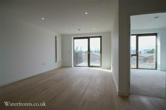 1 Bedroom Apartment To Rent In Pendant Court, Shipwright Street, London, E16