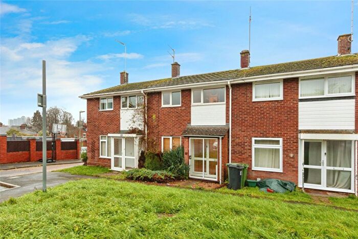 3 Bedroom Terraced House For Sale In Budds Close, Basingstoke, Hampshire, RG21
