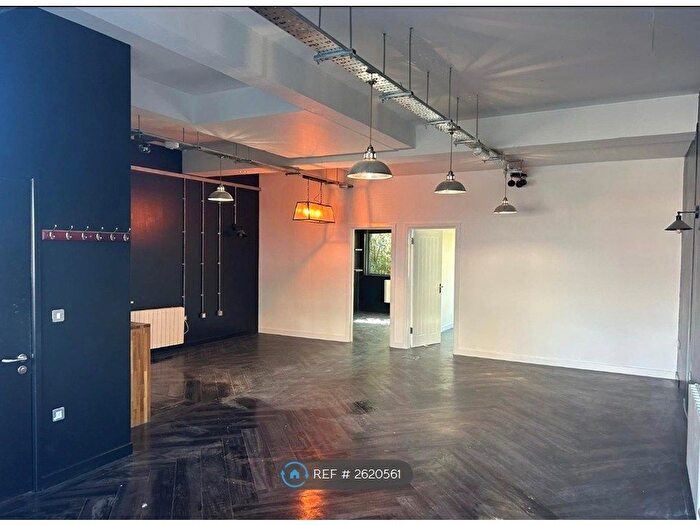 2 Bedroom Flat To Rent In Conway Street, Hove, BN3