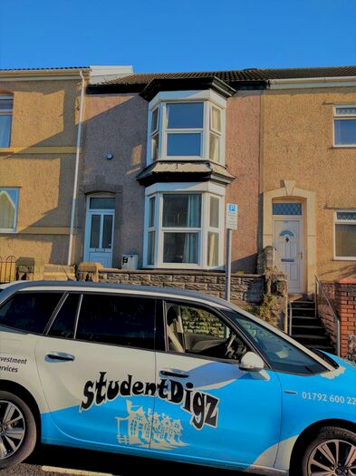 2 Bedroom House To Rent In Port Tennant Rd, Port Tennant, Swansea, SA1