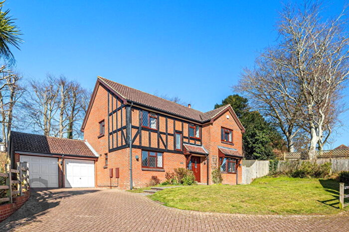 5 Bedroom Detached House For Sale In Cherry Tree Close, High Salvington, Worthing, BN13