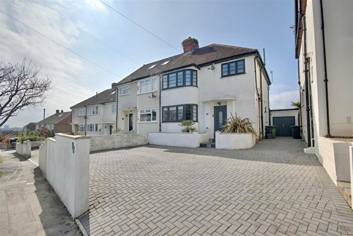 3 Bedroom Semi-Detached House For Sale In East Cosham Road, Portsmouth, PO6