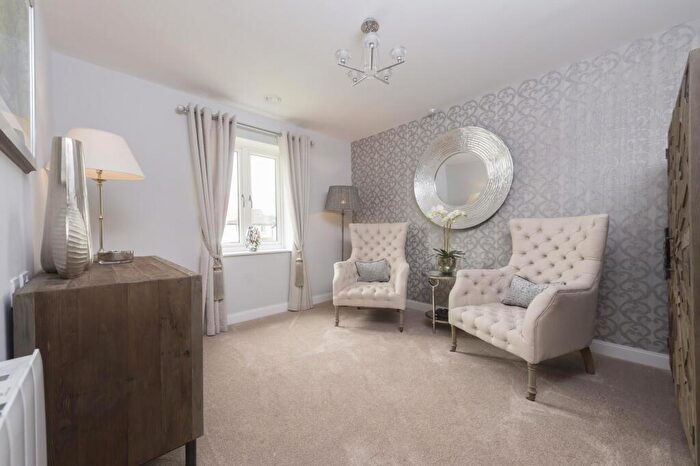 2 Bedroom Retirement Property To Rent In Railway Road, Ilkley, West Yorkshire, LS29