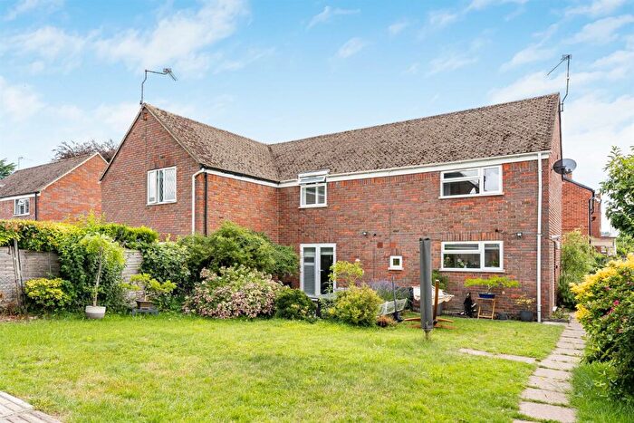 3 Bedroom House For Sale In Verney Close, Marlow, SL7