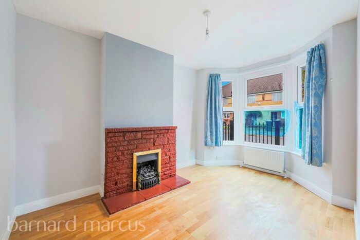 2 Bedroom Terraced House To Rent In Church Road, Croydon, CR0