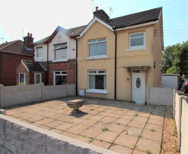 3 Bedroom Semi-Detached House To Rent In Pine Avenue, Ollerton, NG22