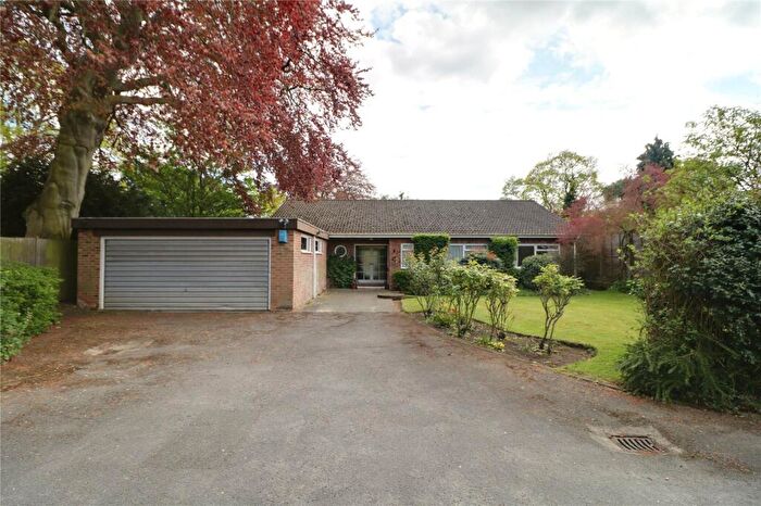 4 Bedroom Bungalow For Sale In Low Street, Winterton, Scunthorpe, Lincolnshire, DN15