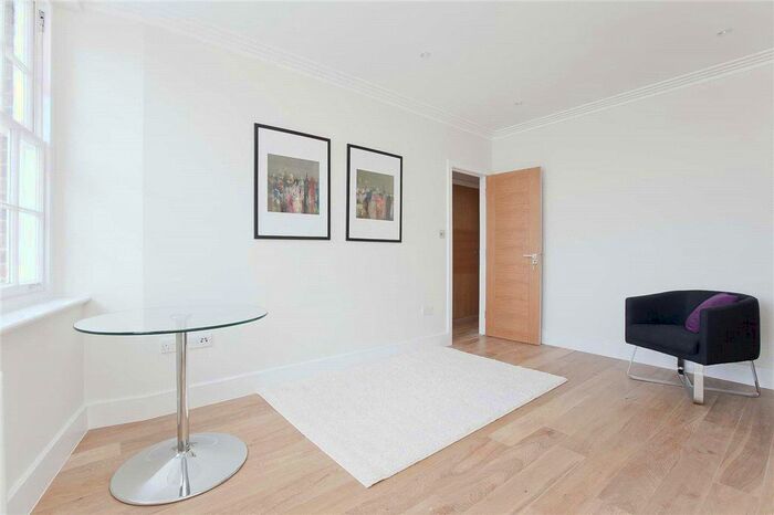 Studio To Rent In Forset Court, Marylebone, W2