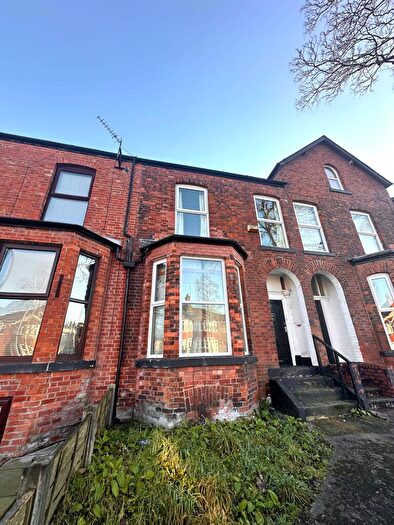 6 Bedroom House To Rent In Egerton Road, Manchester, M14