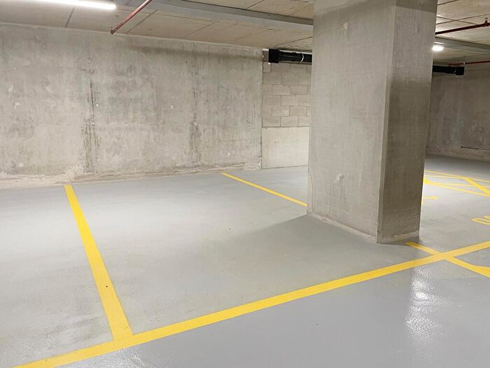 1 Bedroom House To Rent In -Tb, Silvercroft St, CP91