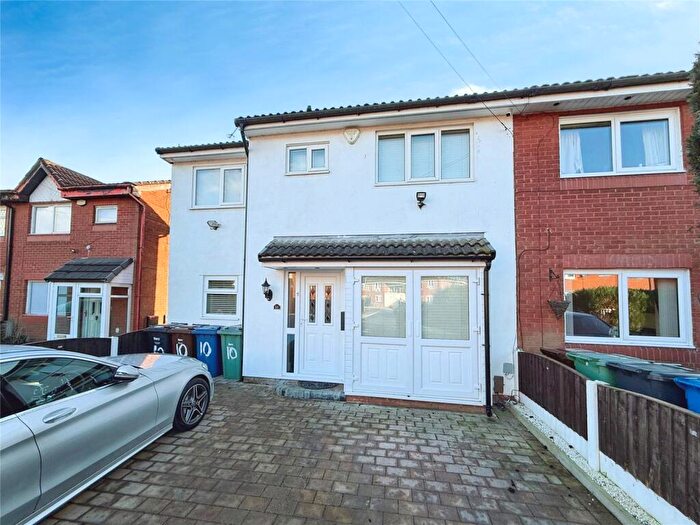 3 Bedroom Semi Detached House For Sale In Parsonage Street, Radcliffe, Manchester, Greater Manchester, M26