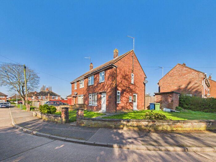 2 Bedroom Semi Detached House To Rent In Fundrey Road, Cambridgeshire, PE13