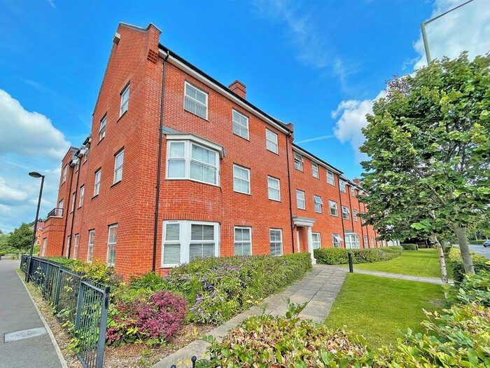 2 Bedroom Flat To Rent In Ashville Way, Wokingham, RG41
