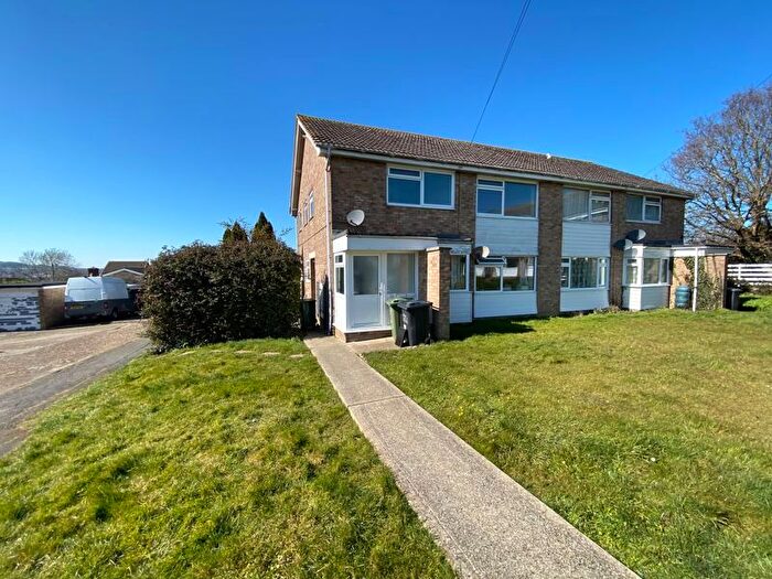 2 Bedroom Flat To Rent In Cook Avenue, Newport, PO30