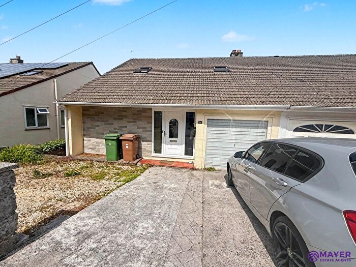 4 Bedroom Semi-detached House For Sale In Hill Close, Plympton, PL7