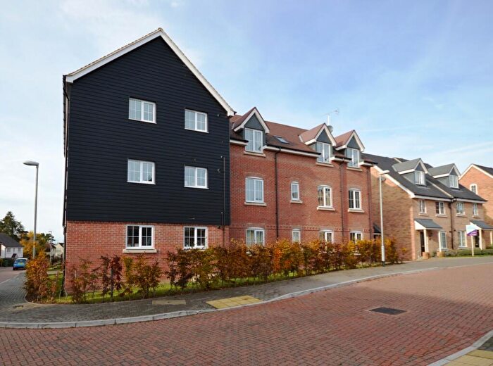 2 Bedroom Flat To Rent In The Alders, Billingshurst, RH14