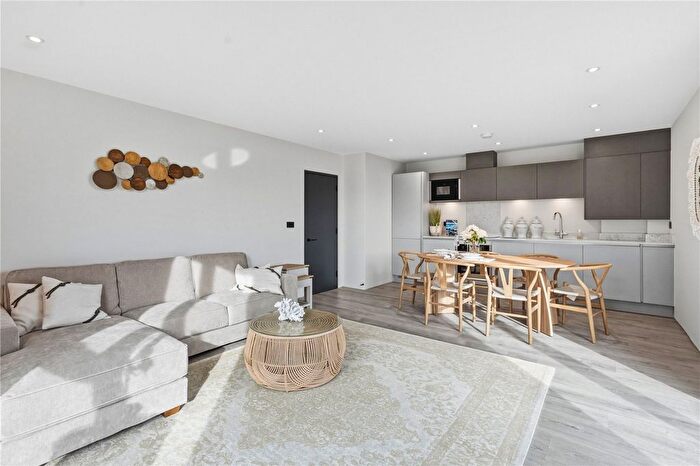 2 Bedroom Flat For Sale In Cautley House, Seabrook Road, Hythe, Kent, CT21