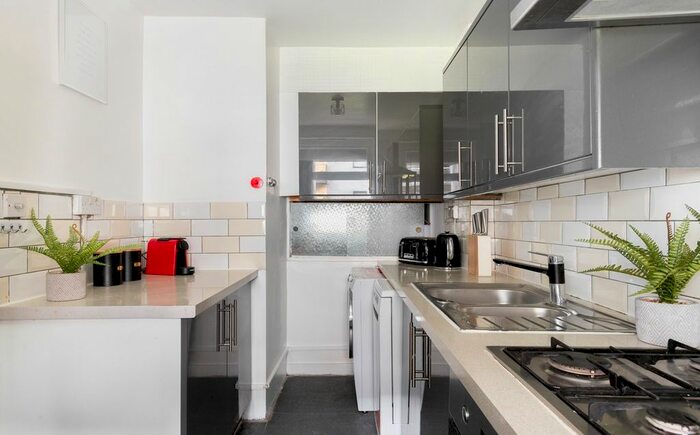 1 Bedroom Flat To Rent In Lant Street, London, SE1