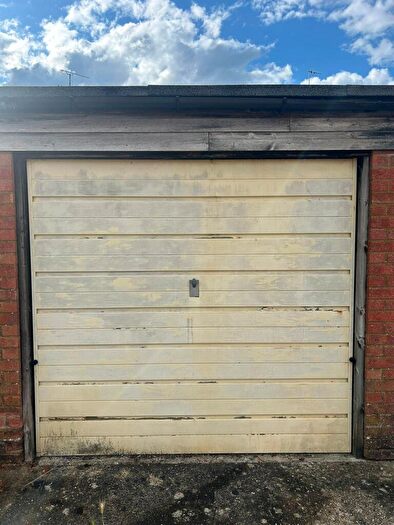 Garages For Sale In Britain Street, Dunstable, LU5