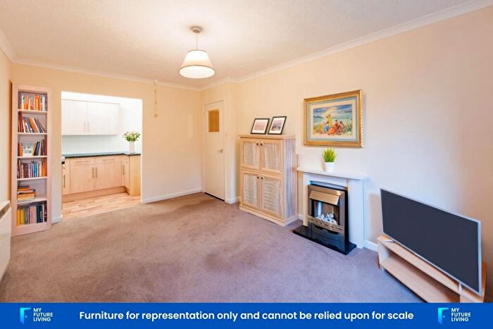 1 Bedroom Retirement Property To Rent In Oakland Court, Fitzalan Road, Littlehampton, BN17