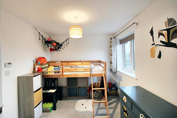 2 Bedroom Semi-Detached House For Sale In Spicer Close, Salisbury, SP2