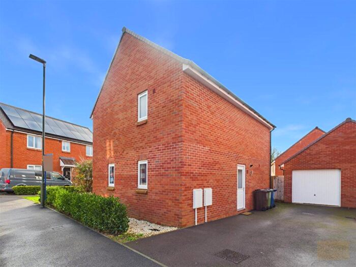3 Bedroom Detached House For Sale In Springmead Avenue, Brockworth, Gloucester, GL3