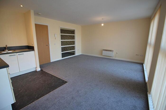 1 Bedroom Flat To Rent In Rowan Way, Salford, M7