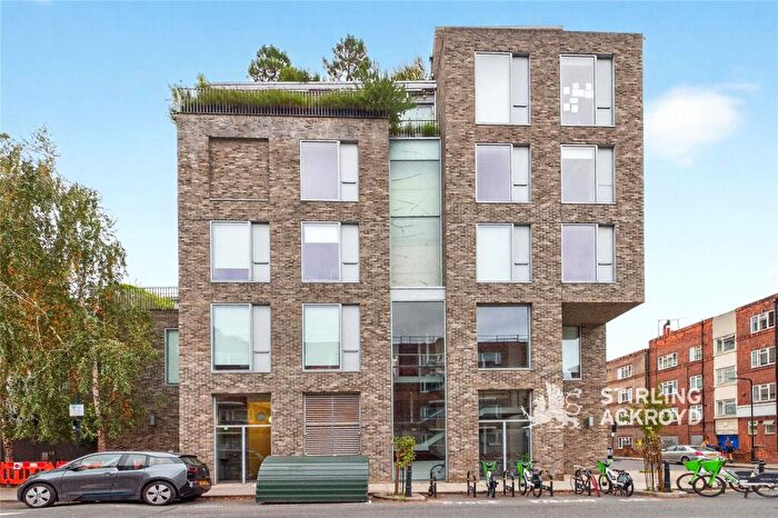 2 Bedroom Apartment To Rent In Whitmore Road, Hoxton, London, N1